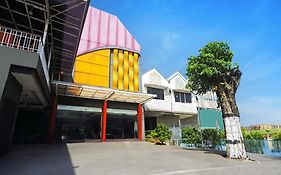 Townhouse Oak Malang near ITN Malang formerly Fariz Hotel Singosari